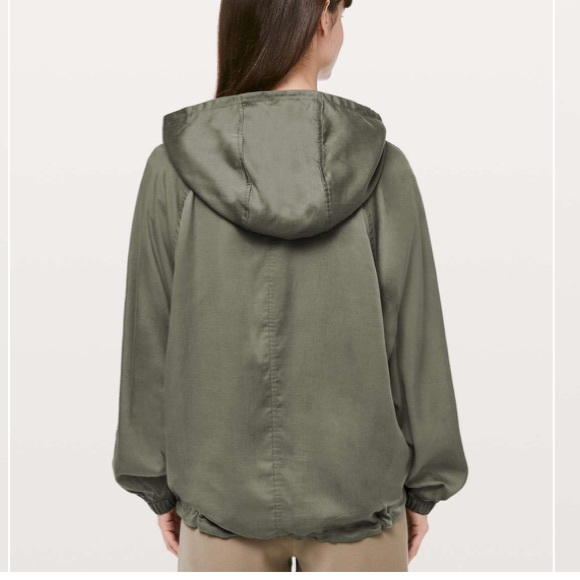 Lululemon City Stroll Hoodie - Picture 4 of 12